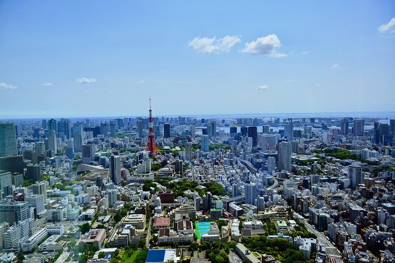 ビルが立ち並ぶ東京の街並み_image