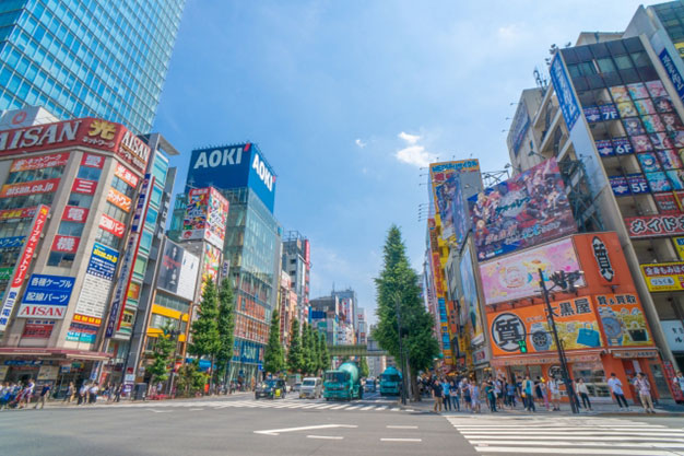 秋葉原7分